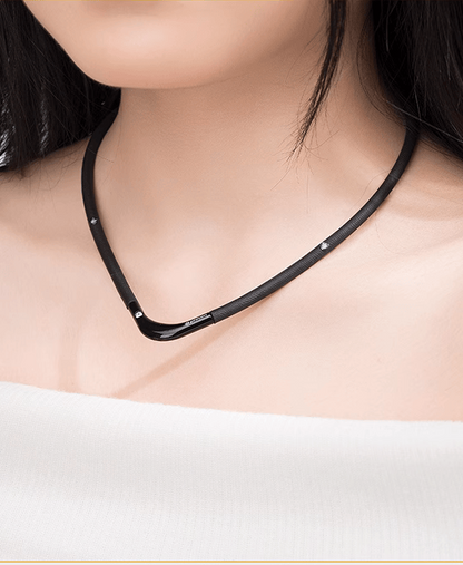 Phiten RAKUWA Magnes II Titanium Necklace Phiten